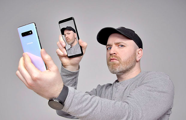 У Samsung Galaxy S10 «плохая память на лица»